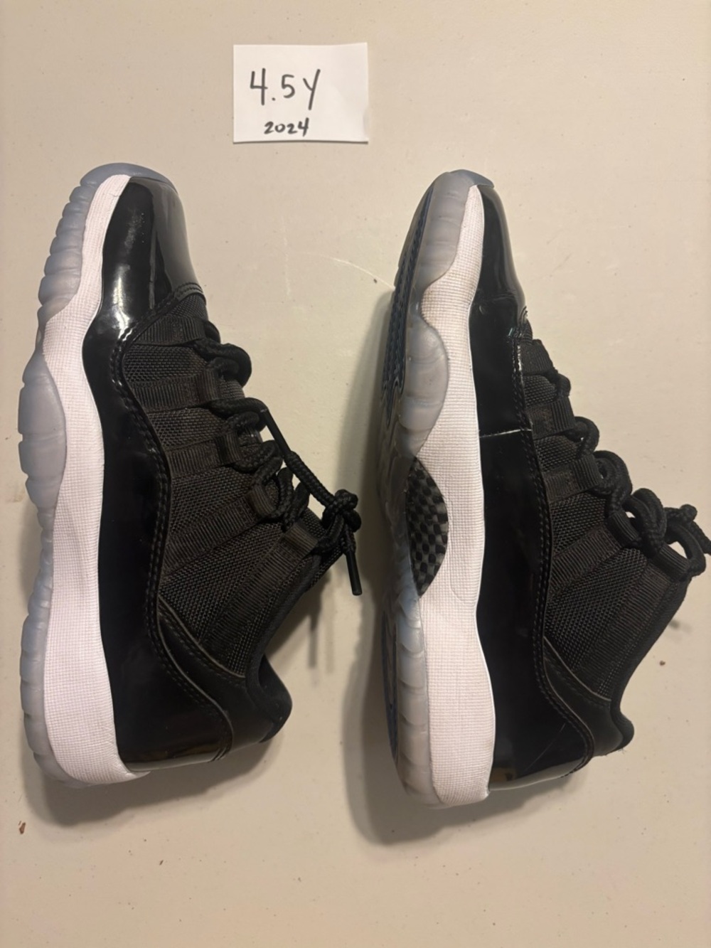 Jordan Retro 11s - Youth 4.5